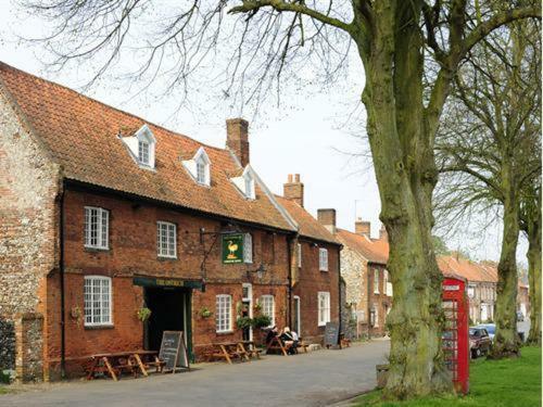 The Ostrichinn Castle Acre Exterior photo