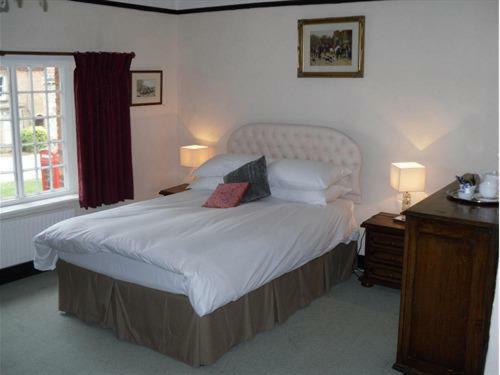 The Ostrichinn Castle Acre Room photo